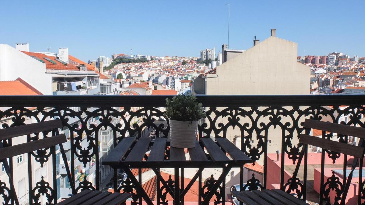 Bn Ghouse, Lisbon